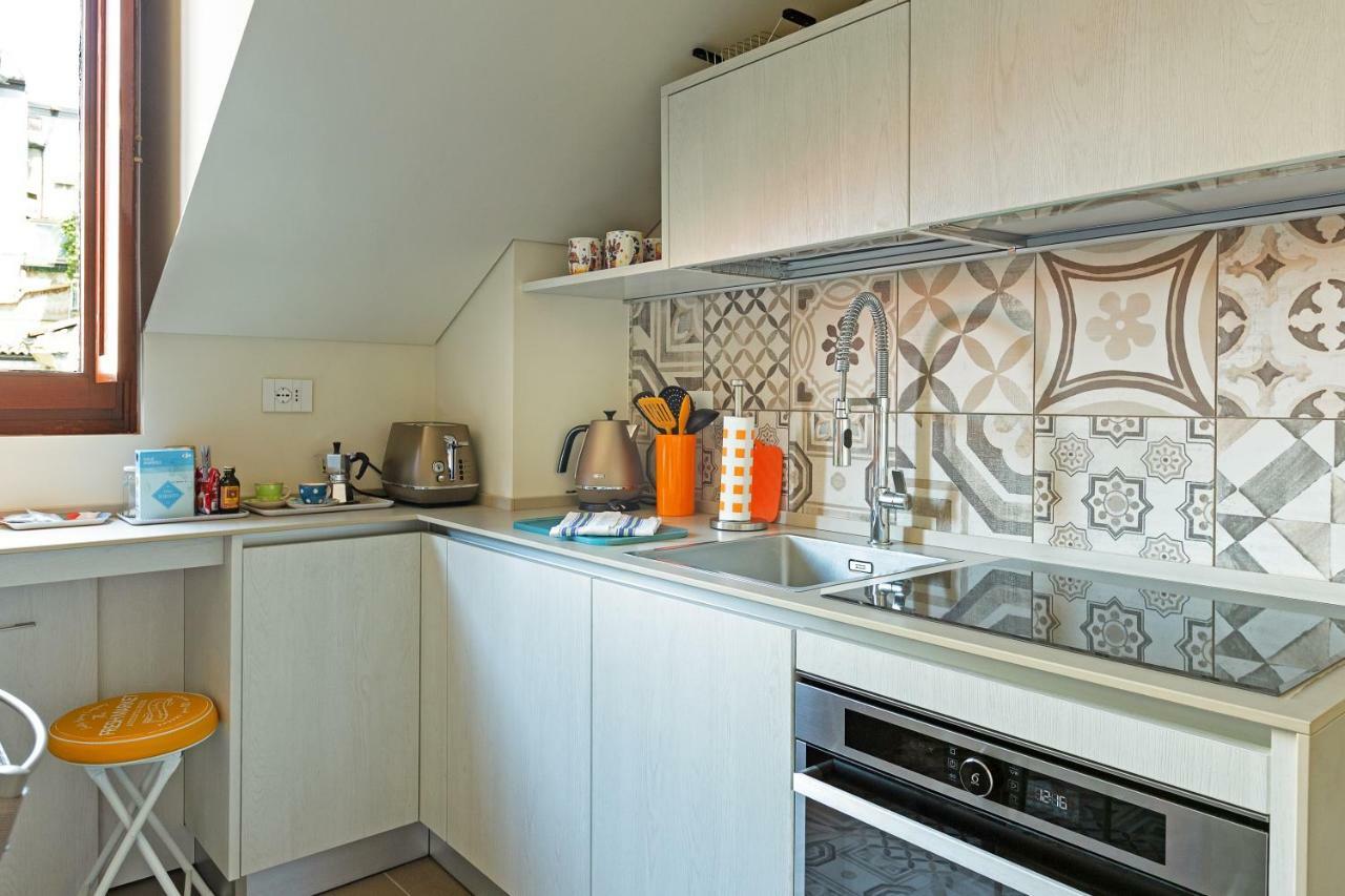 Renovated Penthouse Duomo & Via Torino Appartement Milaan Buitenkant foto