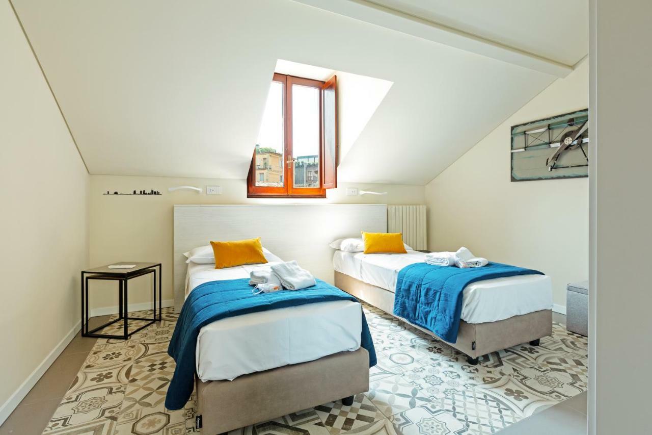 Renovated Penthouse Duomo & Via Torino Appartement Milaan Buitenkant foto