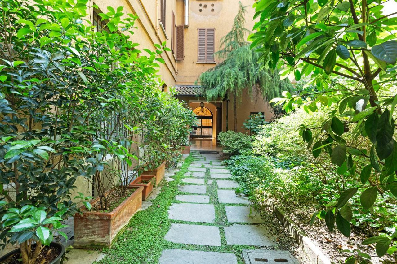 Renovated Penthouse Duomo & Via Torino Appartement Milaan Buitenkant foto