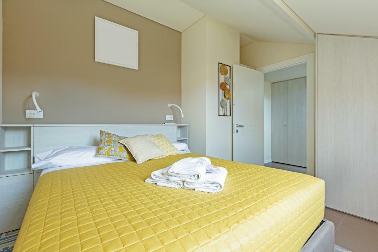 Renovated Penthouse Duomo & Via Torino Appartement Milaan Buitenkant foto