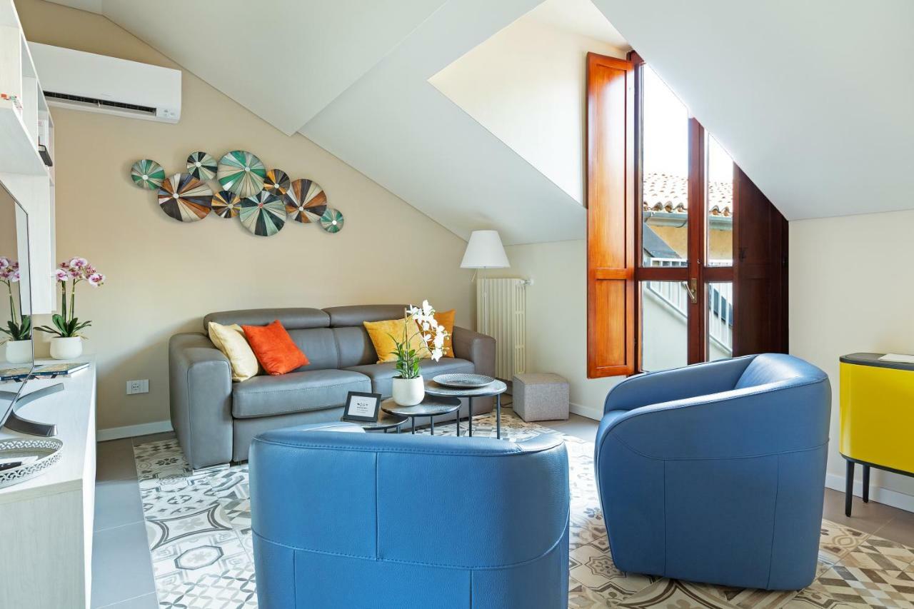 Renovated Penthouse Duomo & Via Torino Appartement Milaan Buitenkant foto