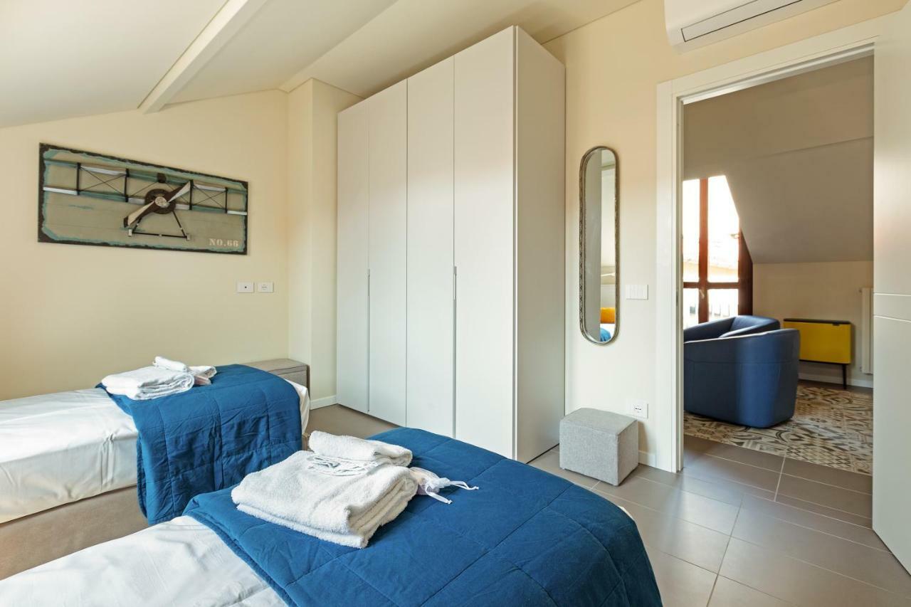 Renovated Penthouse Duomo & Via Torino Appartement Milaan Buitenkant foto